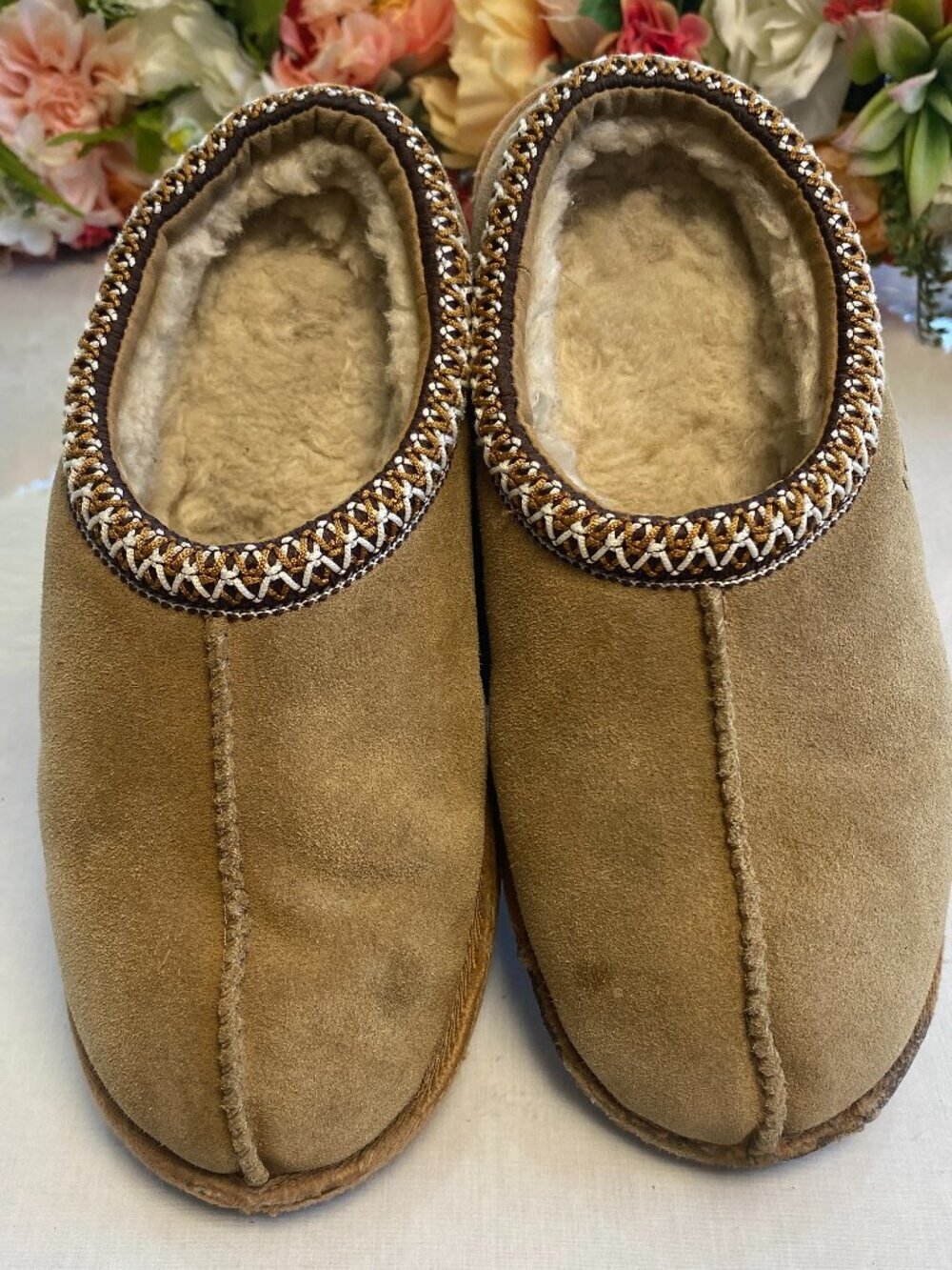 UGG Tan Slipper Clogs Plush Lined Braided Collar Women’s Size 6 Chestnut Brown